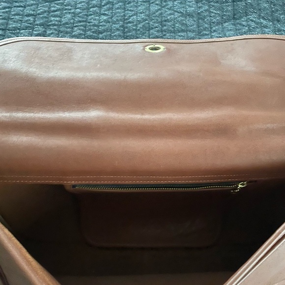 Vintage Coach Brown Leather Laptop Bag with Adjustable Strap - Picture 8 of 14